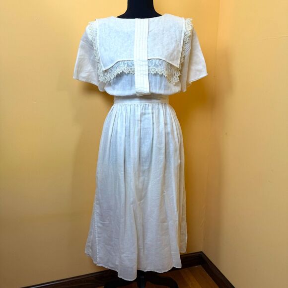 Gunne Sax Dresses & Skirts - VTG Gunne Sax Dress White Cotton Sailor Collar Lace Trim Prairie Midi Small